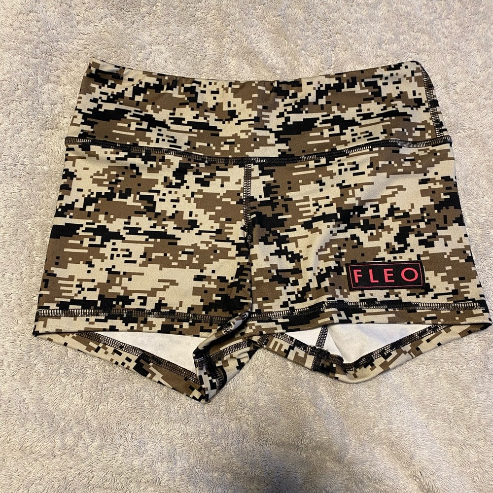 Fleo Camo Athletic Shorts - Brown and Black